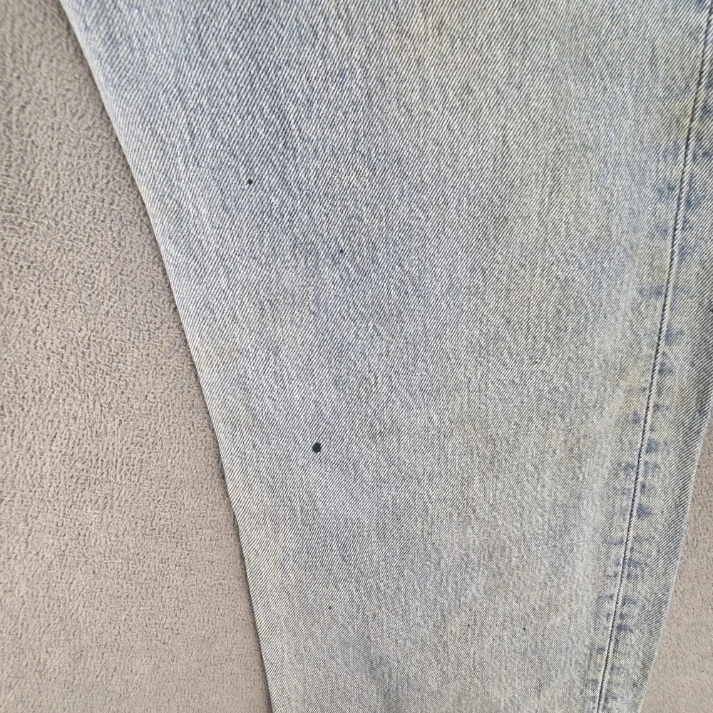 VTG Levis 501 Jeans Mens Blue Light Wash Straight Button Fly Made USA Fits 36x25